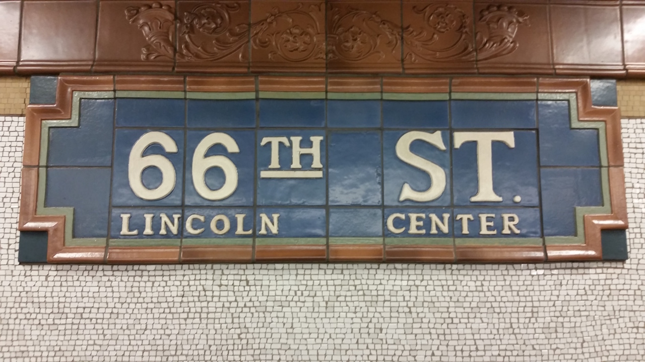 Subway-New York-Stop-Lincoln Center